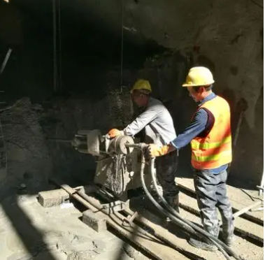 友谊水下抗分散灌浆料特点 水下不分散注浆料介绍